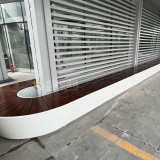 四川成都機(jī)場玻璃鋼U形長條座椅為旅客提供休憩空間